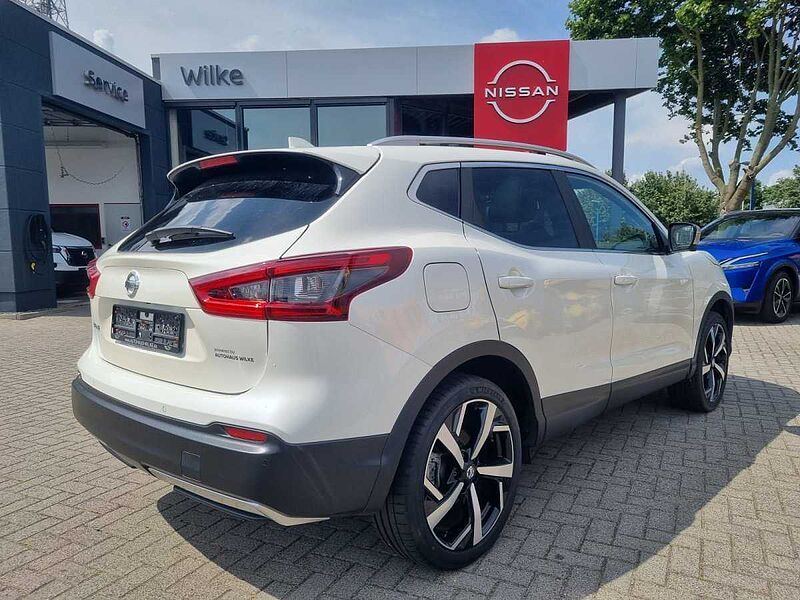 Nissan Qashqai 1.2 DIG-T Tekna+/ Pano/ Navi/ Scheckheftgepfl.