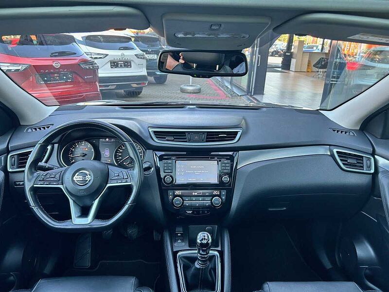 Nissan Qashqai 1.6 DIG-T Tekna/BOSE/PANORAMA