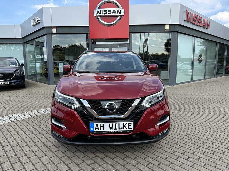 Nissan Qashqai 1.6 DIG-T Tekna /LED/PANO/BOSE