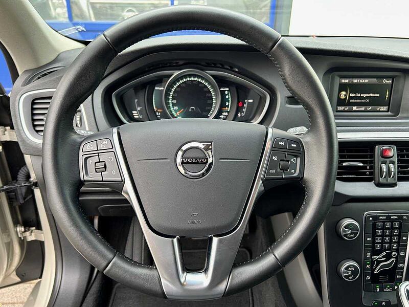 Volvo V40 Geartronic T2 1.5 Momentum STANDHEIZUNG