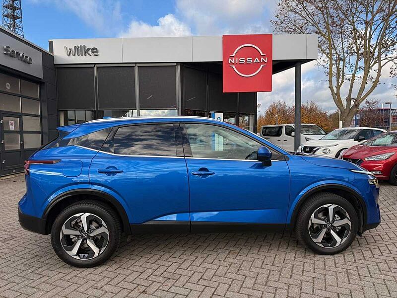 Nissan Qashqai 1.3 DIG-T MHEV Xtronic N-Connecta HEAD UP/PANORAMA/WINTERPAKET