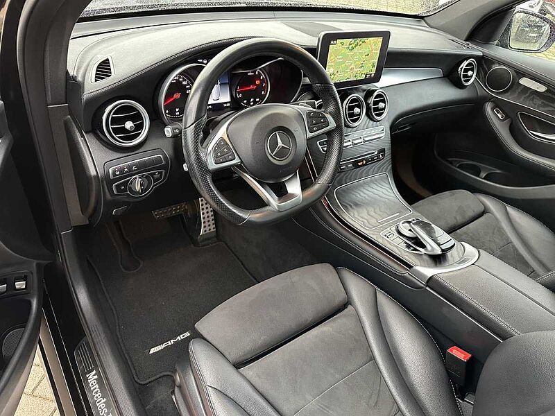 Mercedes-Benz GLC 250 AMG Line 4Matic/PANO/AHK