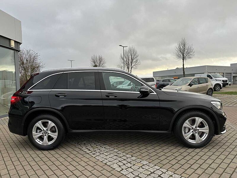 Mercedes-Benz GLC 250 AMG Line 4Matic/PANO/AHK